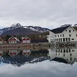 Senja Fjordhotell And Stonglandseidet