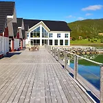 Senja Fjordhotell And 3*