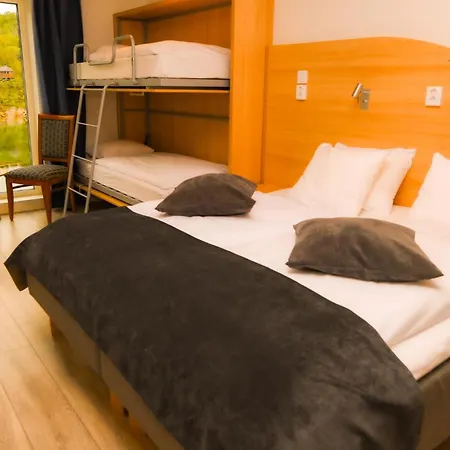 Senja Fjordhotell And Hotel 3*