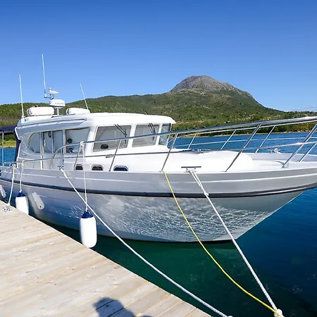 Senja Fjordhotell And