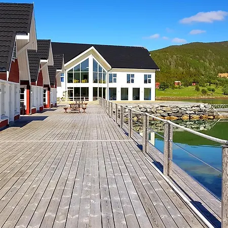 Senja Fjordhotell And 3*